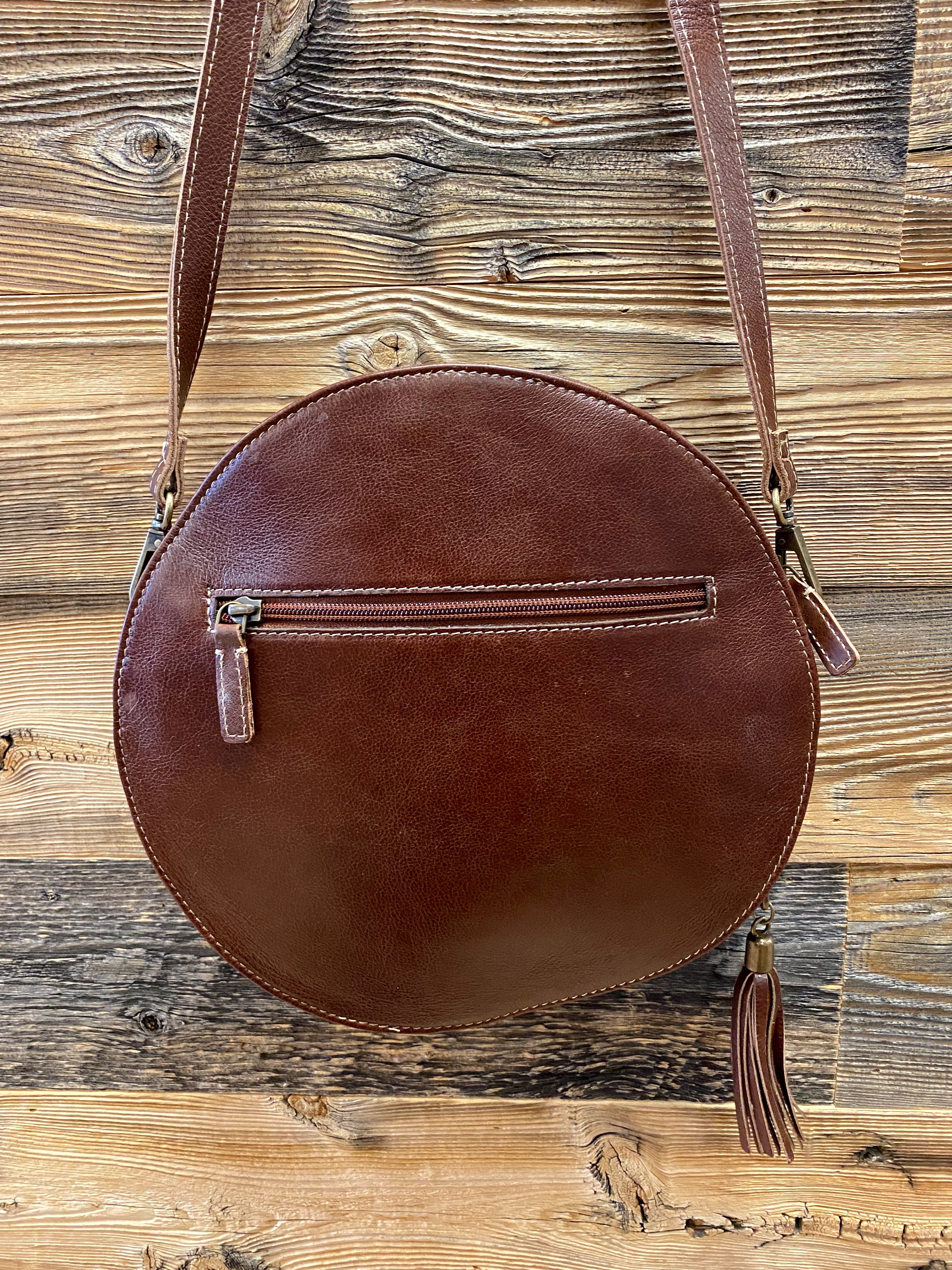 The Tooled Oro Round Bag