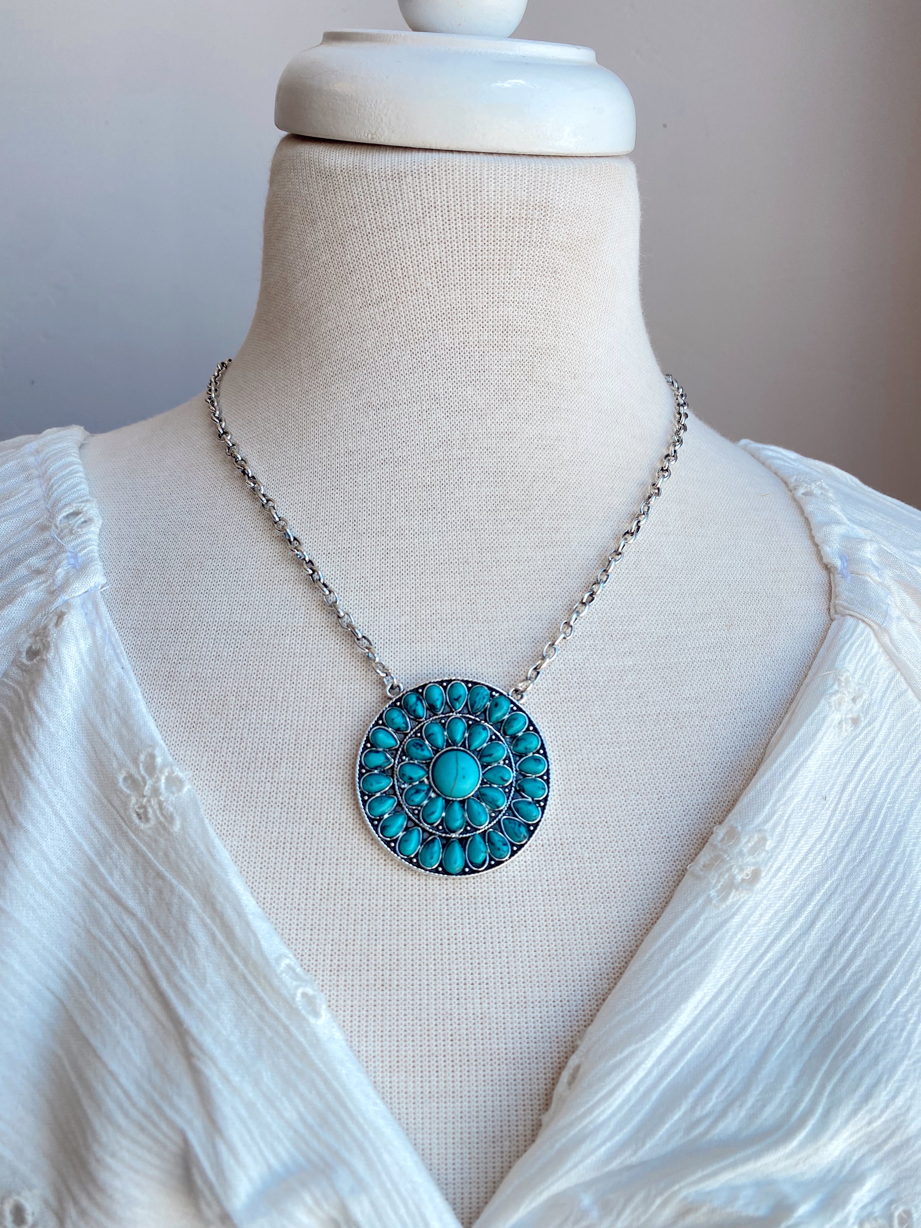 The Dally Cluster Necklace