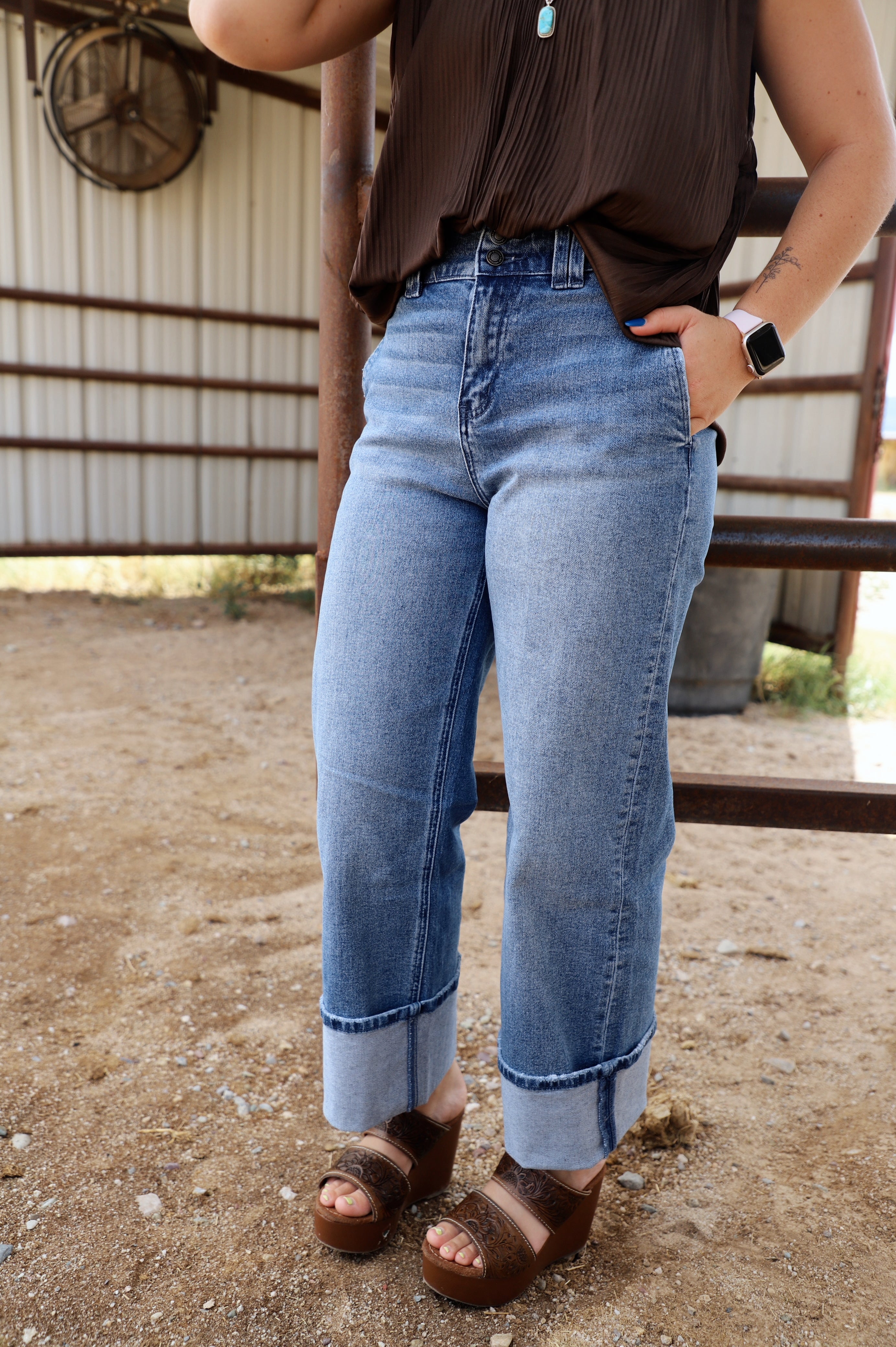 The Albany 90's Cropped Jeans