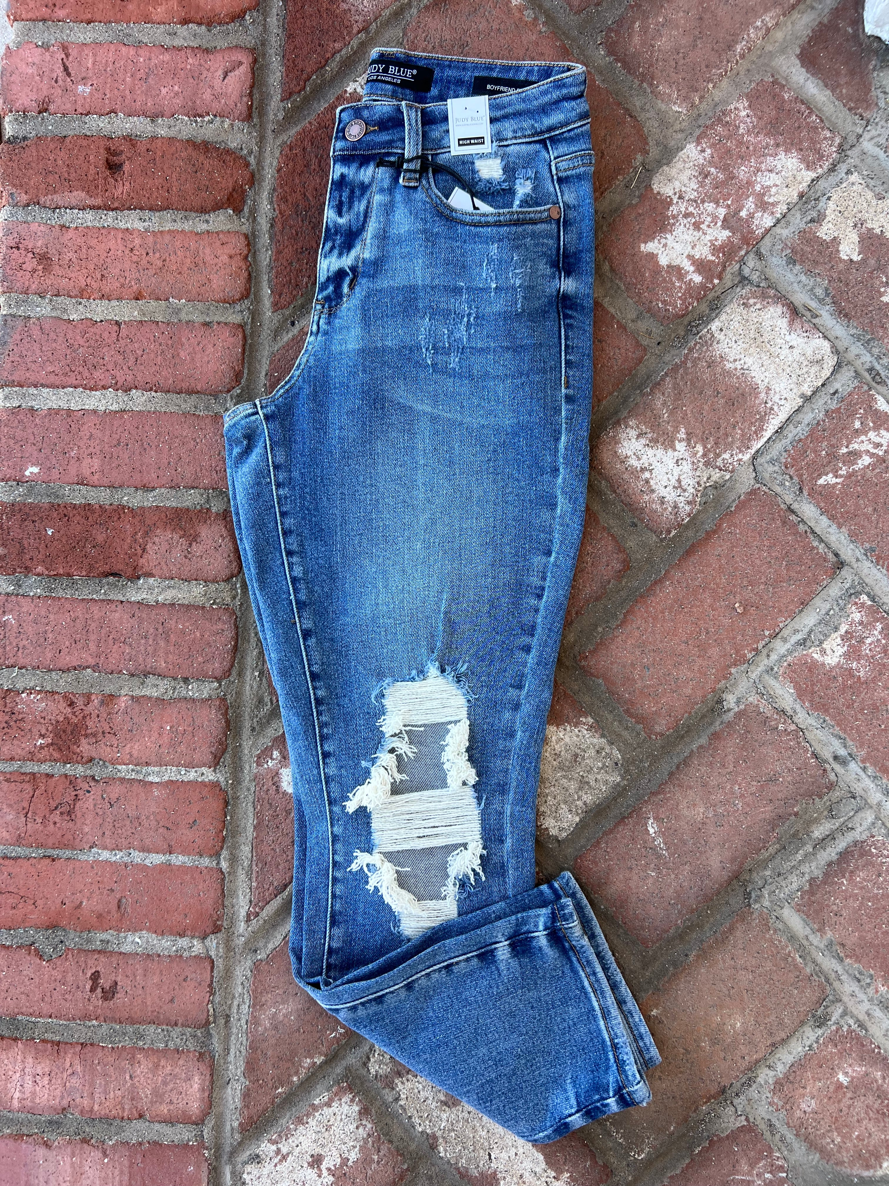 The Emmett Boyfriend Jeans