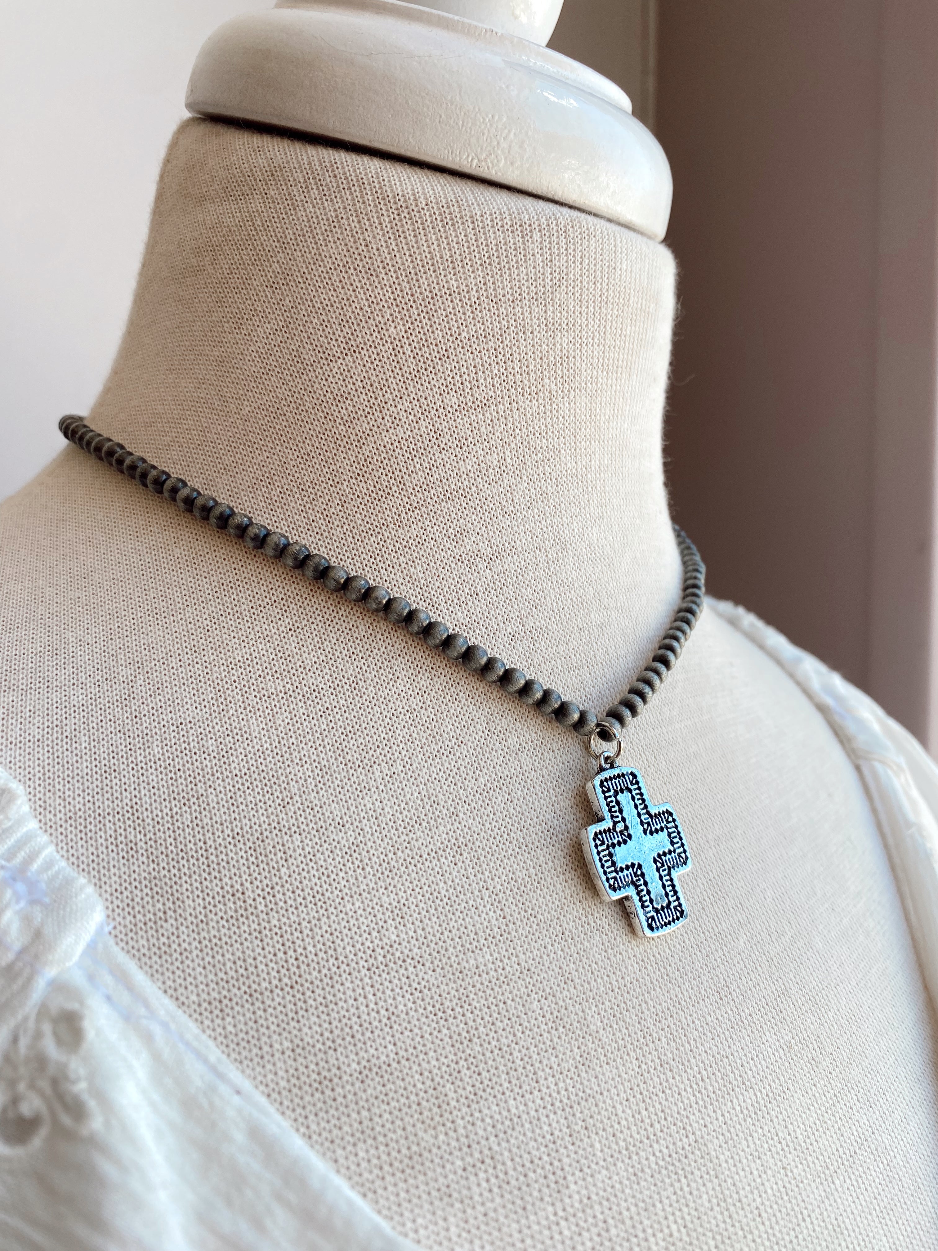 The Cross Pearl Neckalce