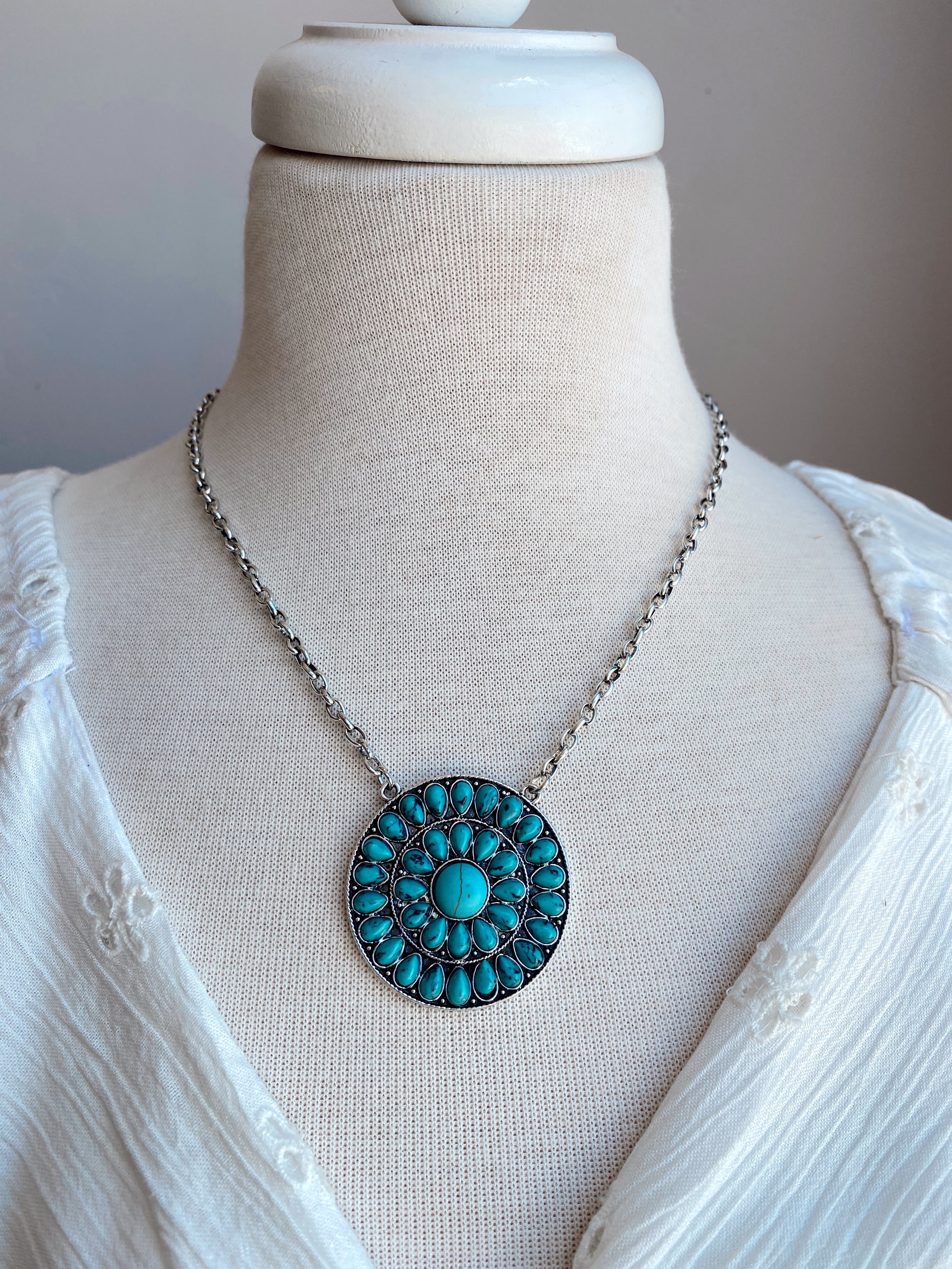 The Dally Cluster Necklace
