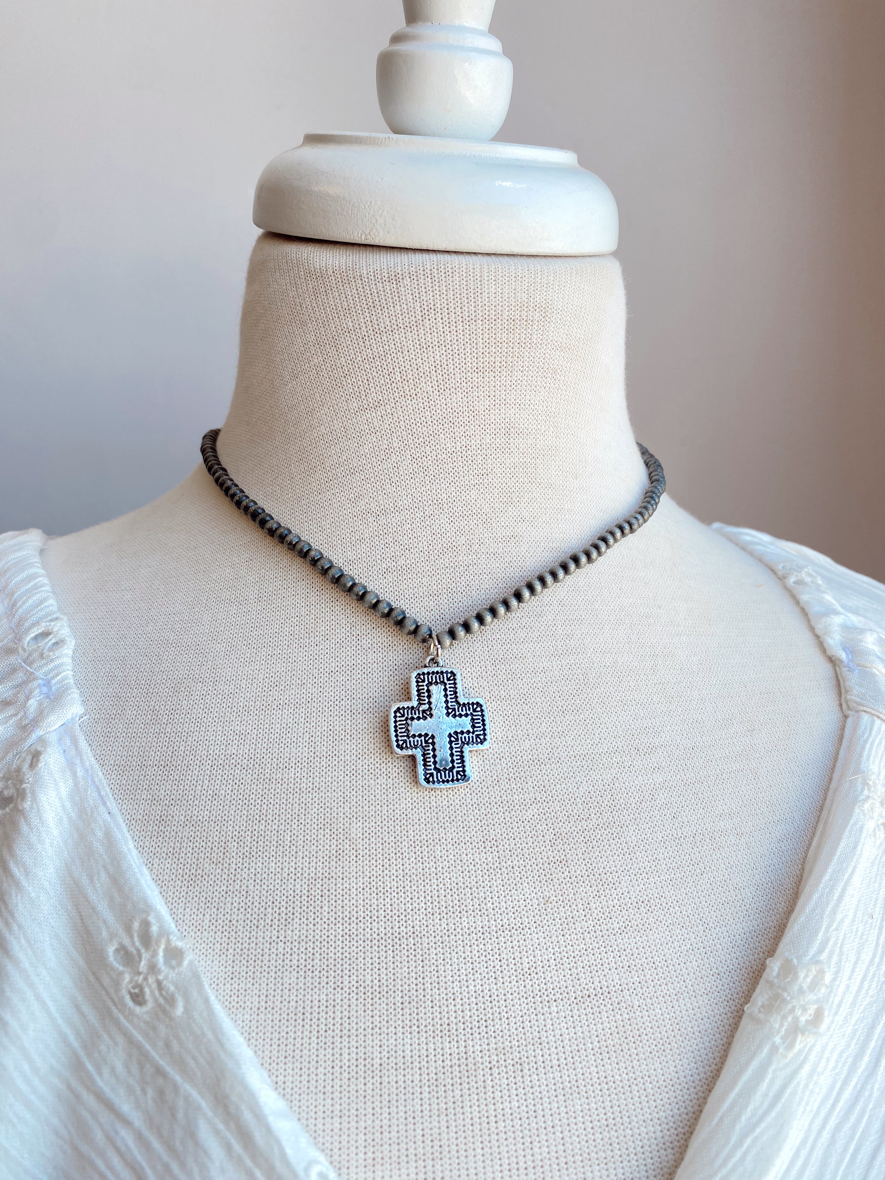 The Cross Pearl Neckalce