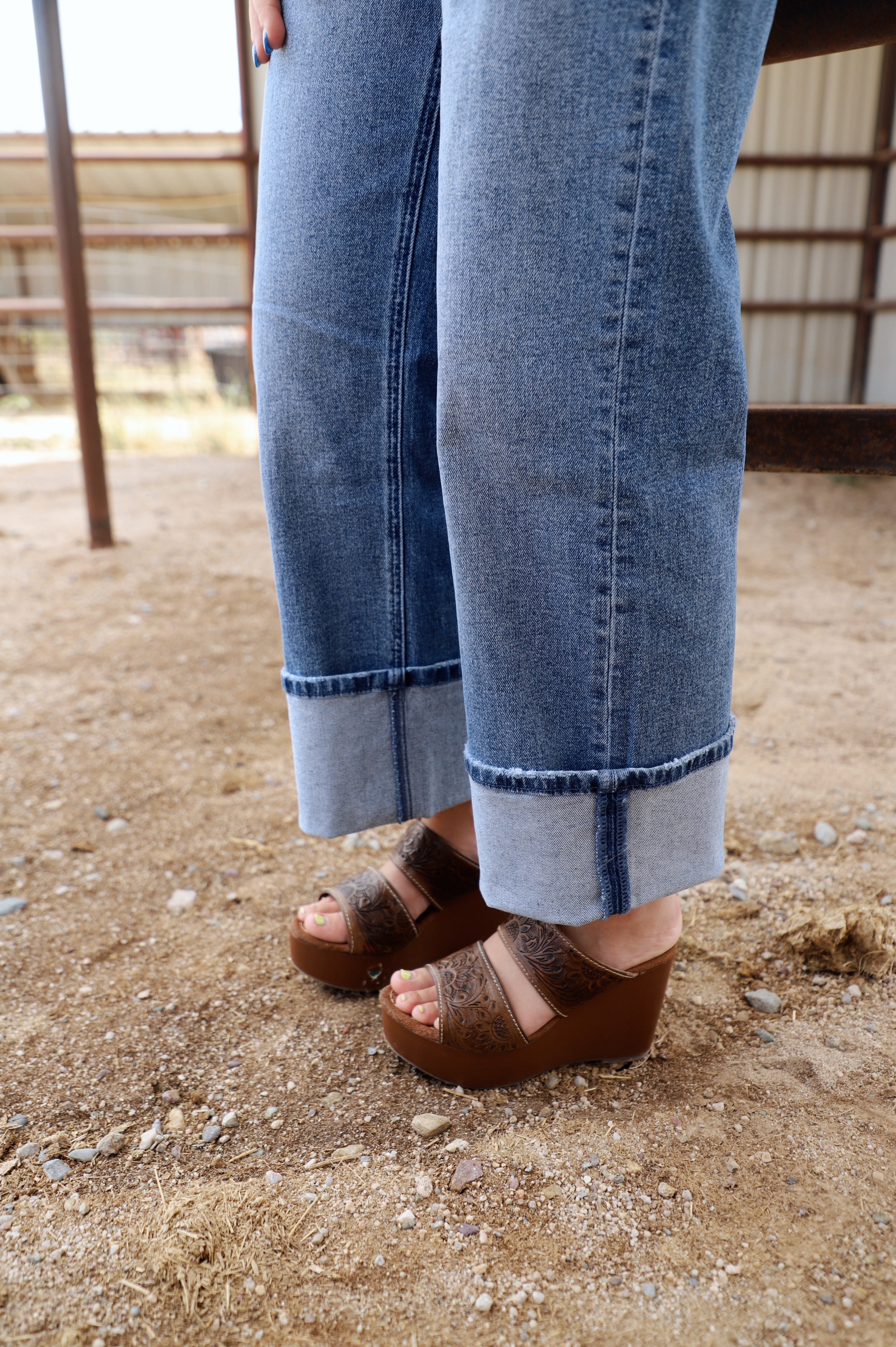 The Albany 90's Cropped Jeans