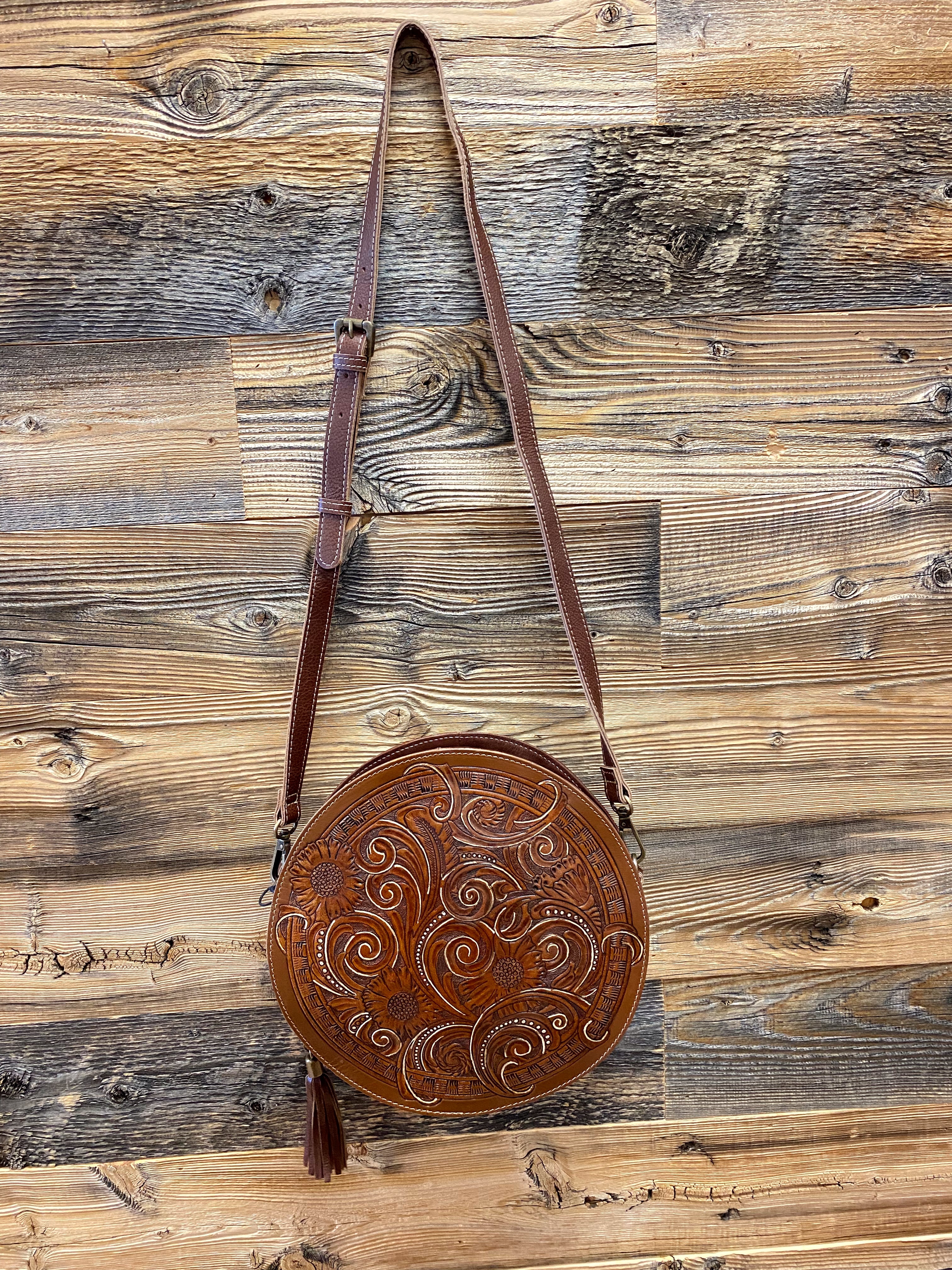 The Tooled Oro Round Bag