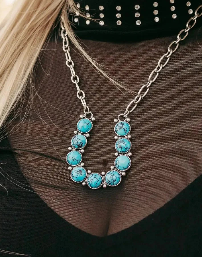 Horseshoe Haven Necklace