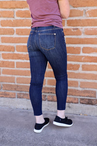 Judy Blue - Mid Rise Raw Hem Skinny