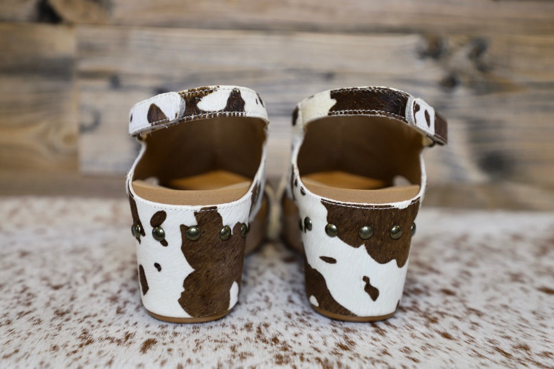 Corky's Pasture Wedge- Brown Cow Print