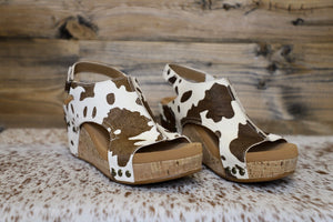 Corky's Pasture Wedge- Brown Cow Print