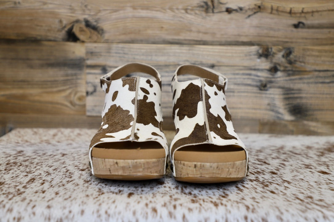 Corky's Pasture Wedge- Brown Cow Print