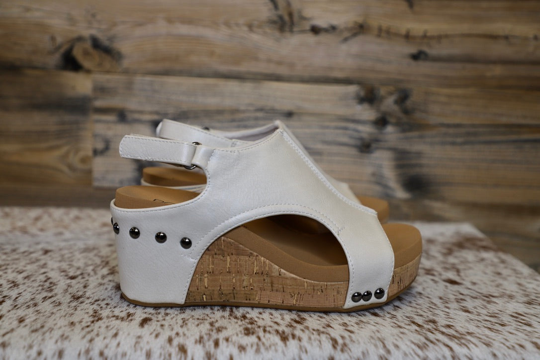 The Carley Wedge in Cream